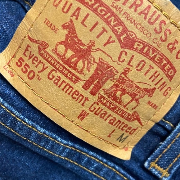 Vintage Levis 550 Dark Wash High Rise Tapered Jeans - Picture 6 of 15